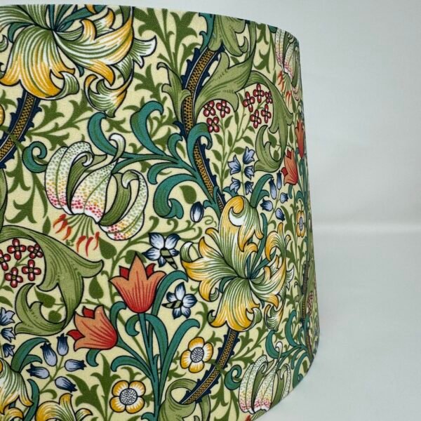 William Morris Golden Lily lampshade in green, red and gold - Image 9