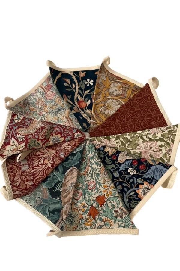 William Morris Bunting Kit from Fait Par Moi