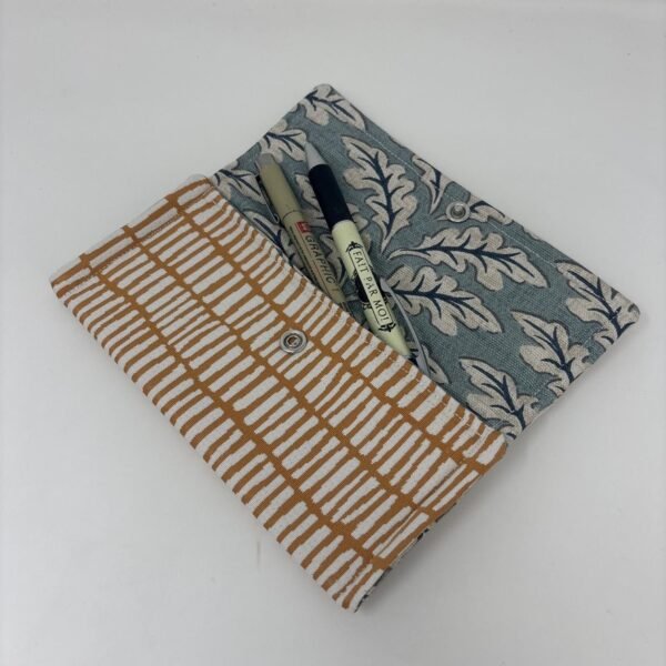 Pouches - handmade with contrasting inners 2